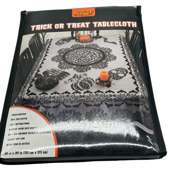 Spirit Trick Or Treat Black White Tablecloth 60X84" Polyester Halloween READ NEW - Picture 1 of 5